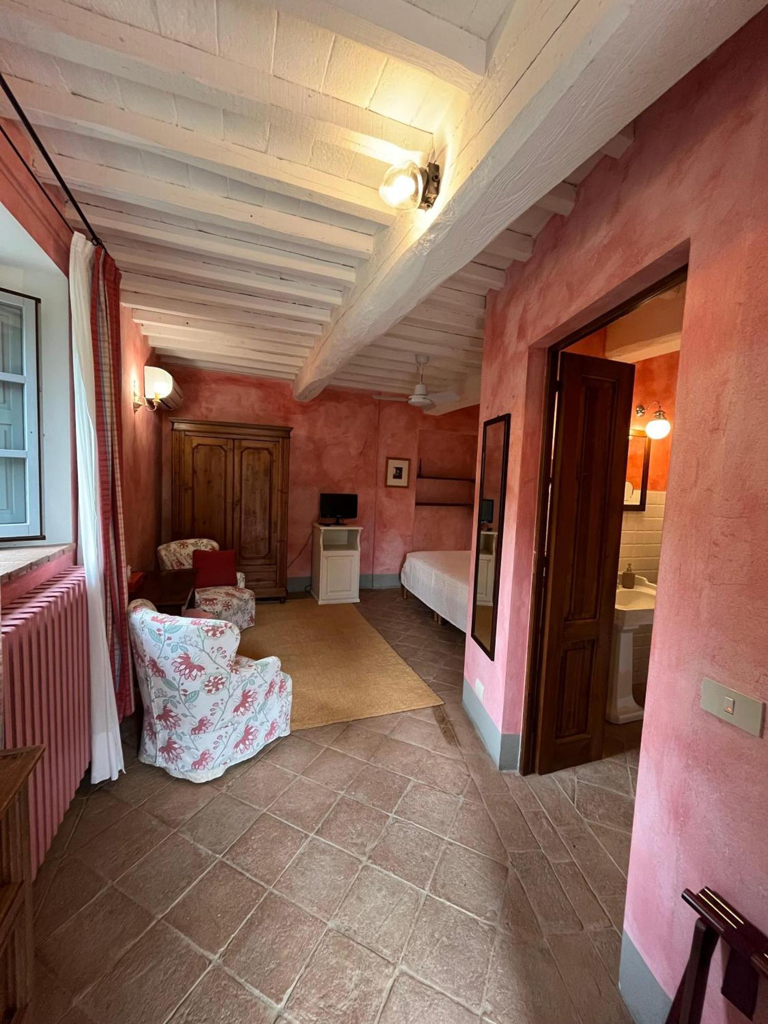 La Locanda Volpaia Radda in Chianti Exterior photo