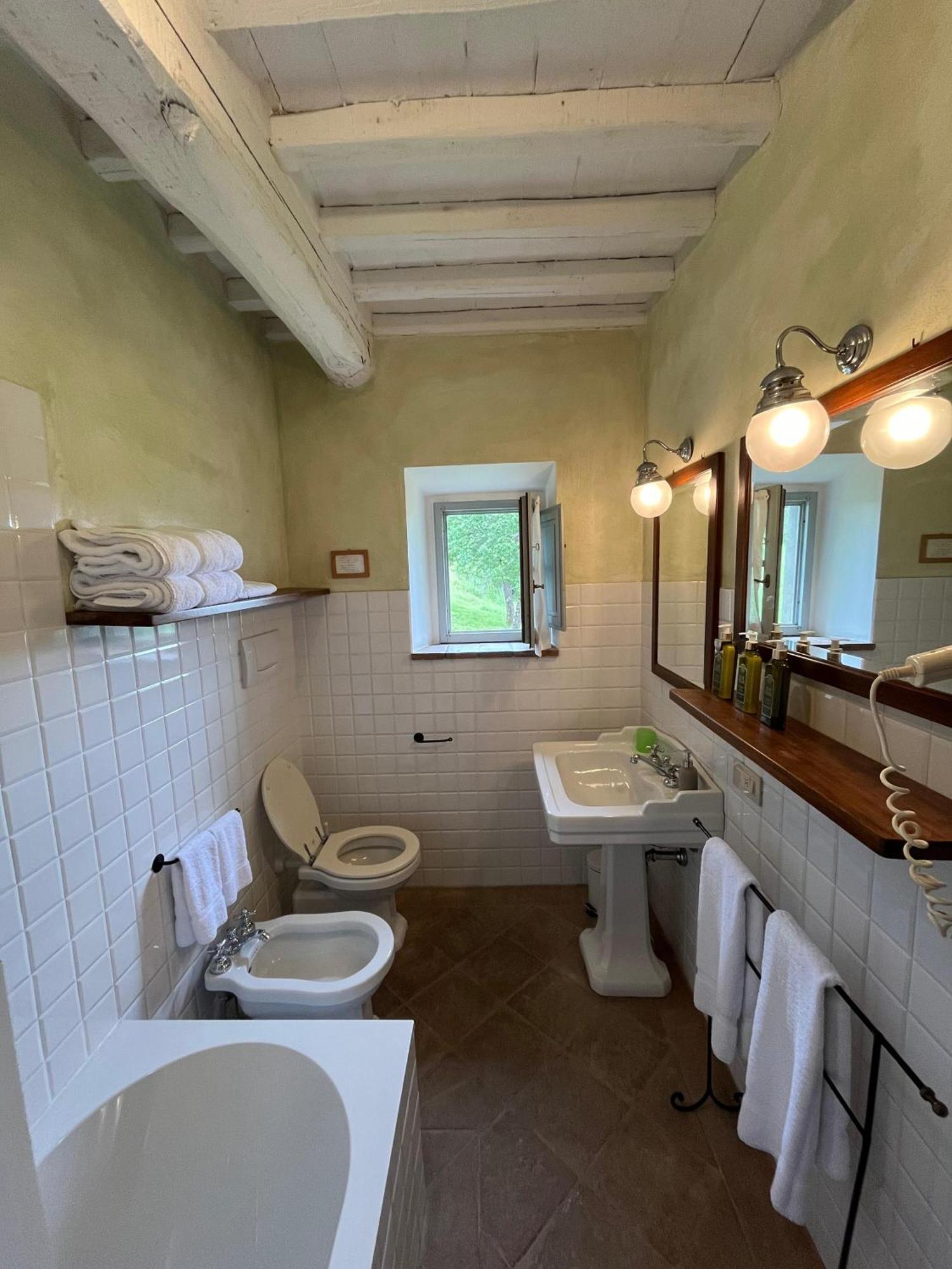 La Locanda Volpaia Radda in Chianti Exterior photo