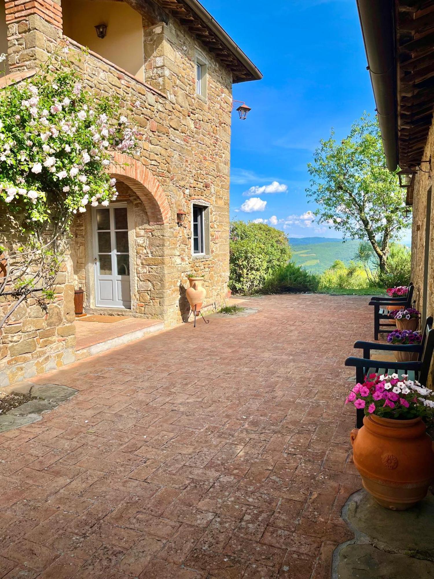 La Locanda Volpaia Radda in Chianti Exterior photo